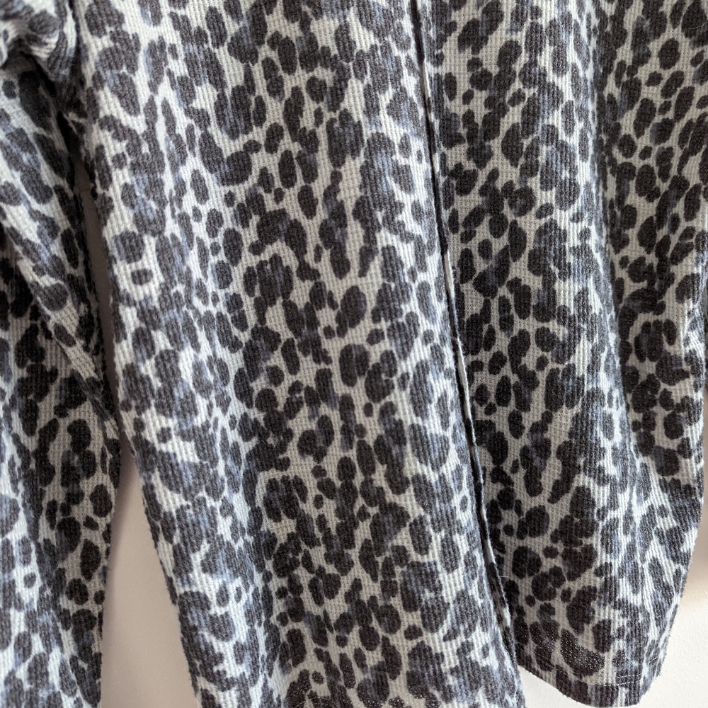 🆕🌿VINCE CAMUTO SWEATER🌿 - Picture 3 of 6